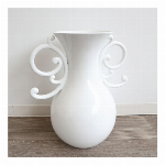 個性的で上品なデザイン　フラワーベース（花瓶） ホワイト