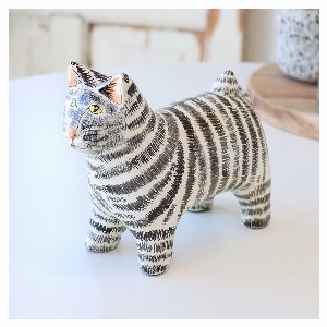 インドの職人の手作り・ペーパーマッシュ・インド置物・猫柄・しましまネコ大