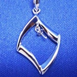 シルバーペンダント ?82