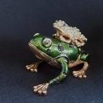 七宝焼ピル―ケス　　天道虫