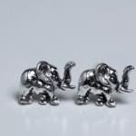 シルバーミニピアス　イヌ