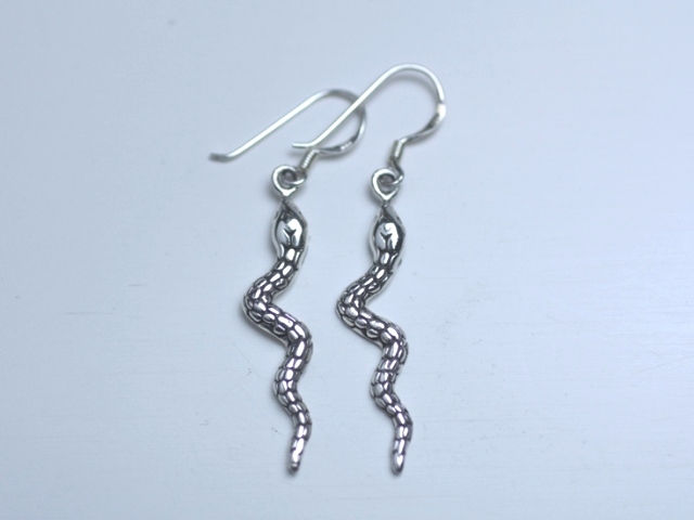 シルバーピアス