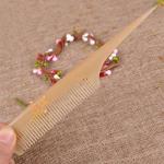 I-YJW17　貴重な白水牛の角からできた天然櫛　多種多様な模様が特徴 水牛角櫛　天然櫛　自然　くし　静電気 ヘアブラシ　コーム