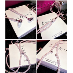 イヤホンマイク　カナル型 真珠ネックレス型　ヘッドホンイヤホン　ピンク真珠ネックレス