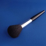 収納式パウダーブラシ