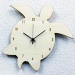 カラフルなフェルトを文字盤に使った可愛い掛け時計　Felt Clock